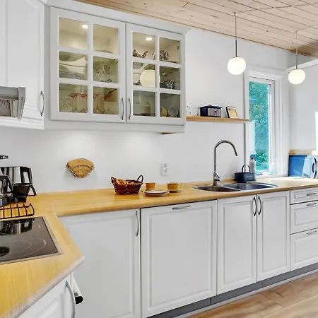 Vakantiehuis 3 Bedroom Beautiful In